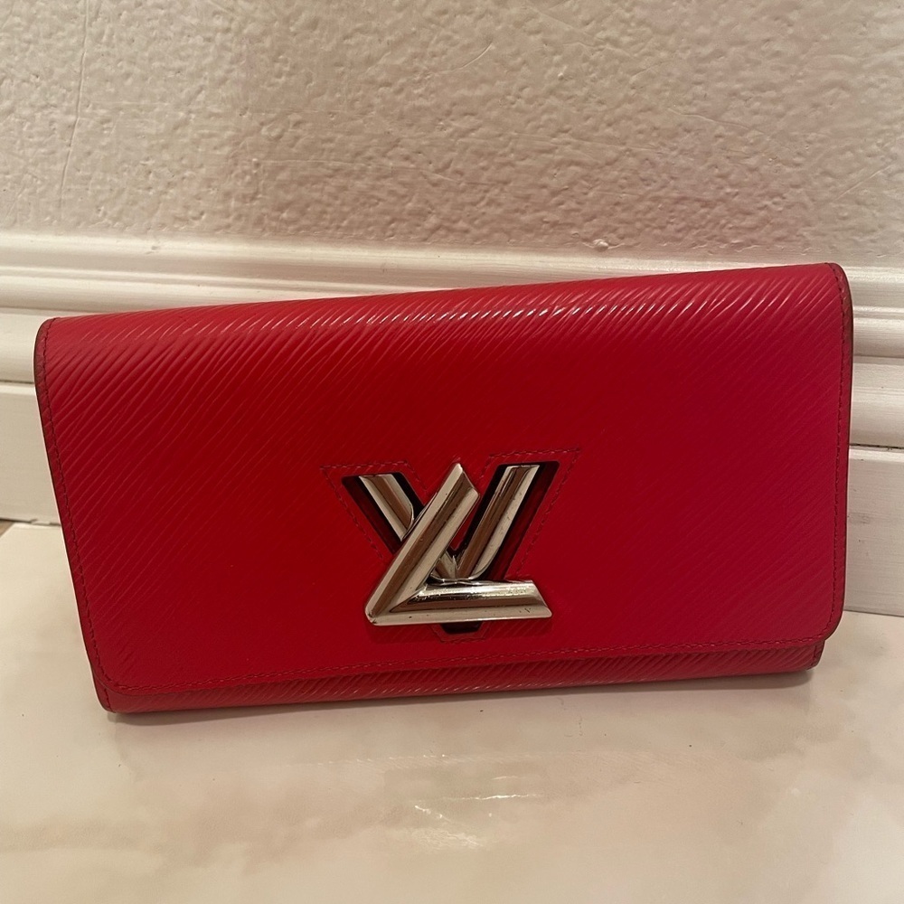 Louis Vuitton EPI Twist Coquelicot Red Wallet Twist Lock​​​​​ - Picture 2 of 14